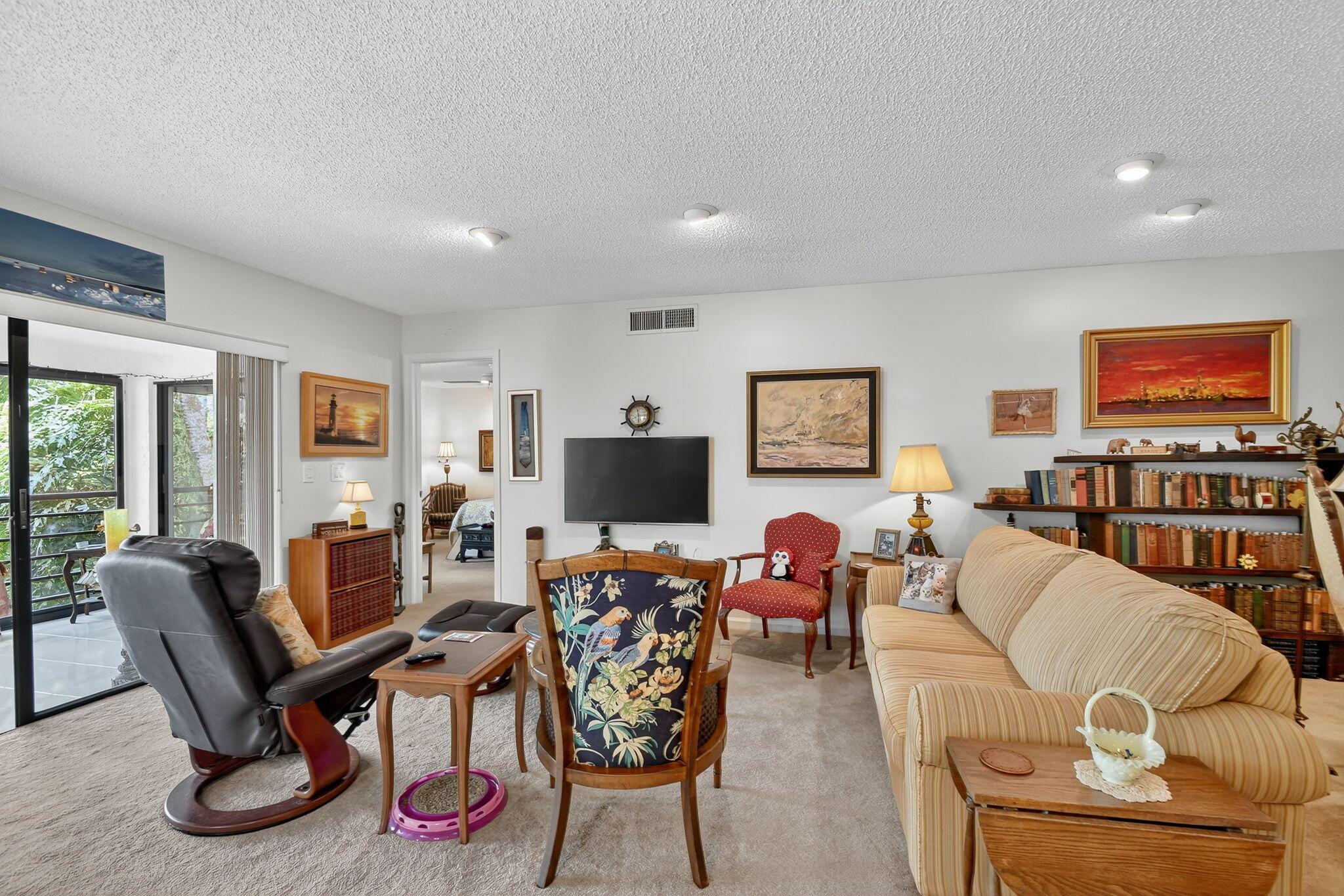 ASPEN GLEN CONDO - Residential