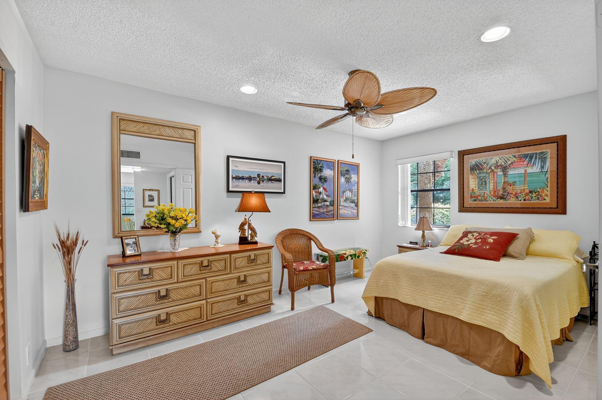 ASPEN GLEN CONDO - Residential