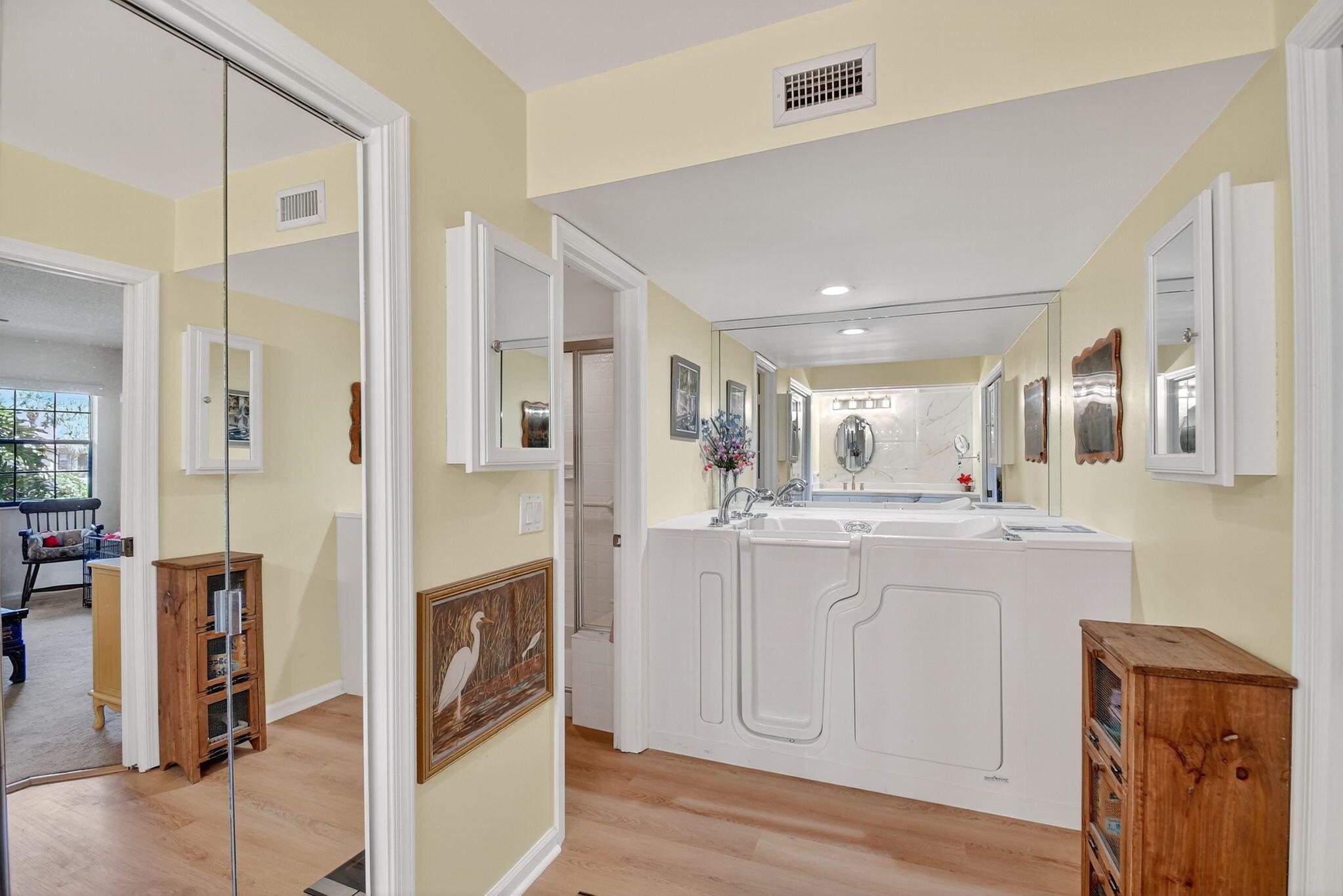 ASPEN GLEN CONDO - Residential