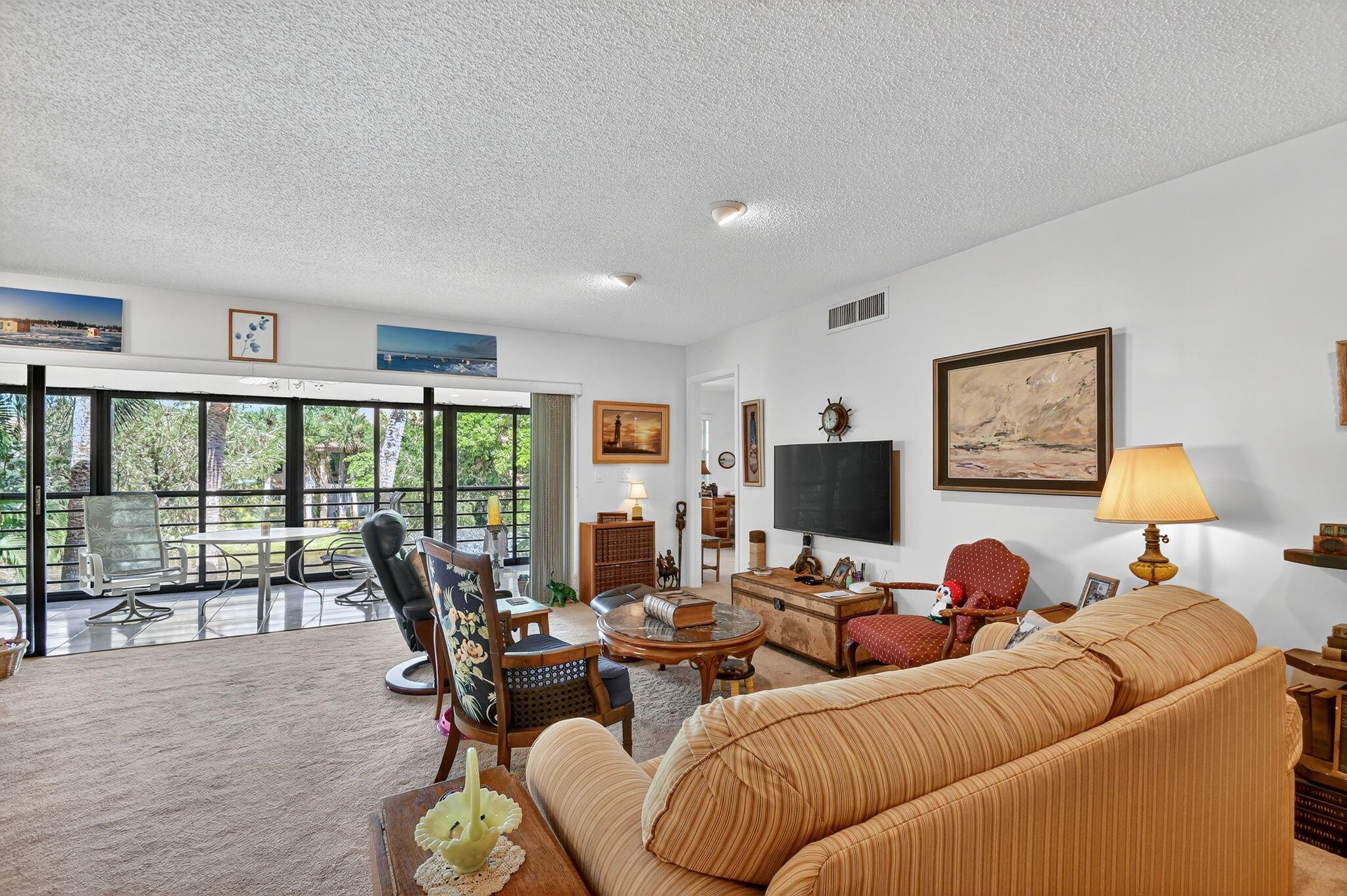 ASPEN GLEN CONDO - Residential