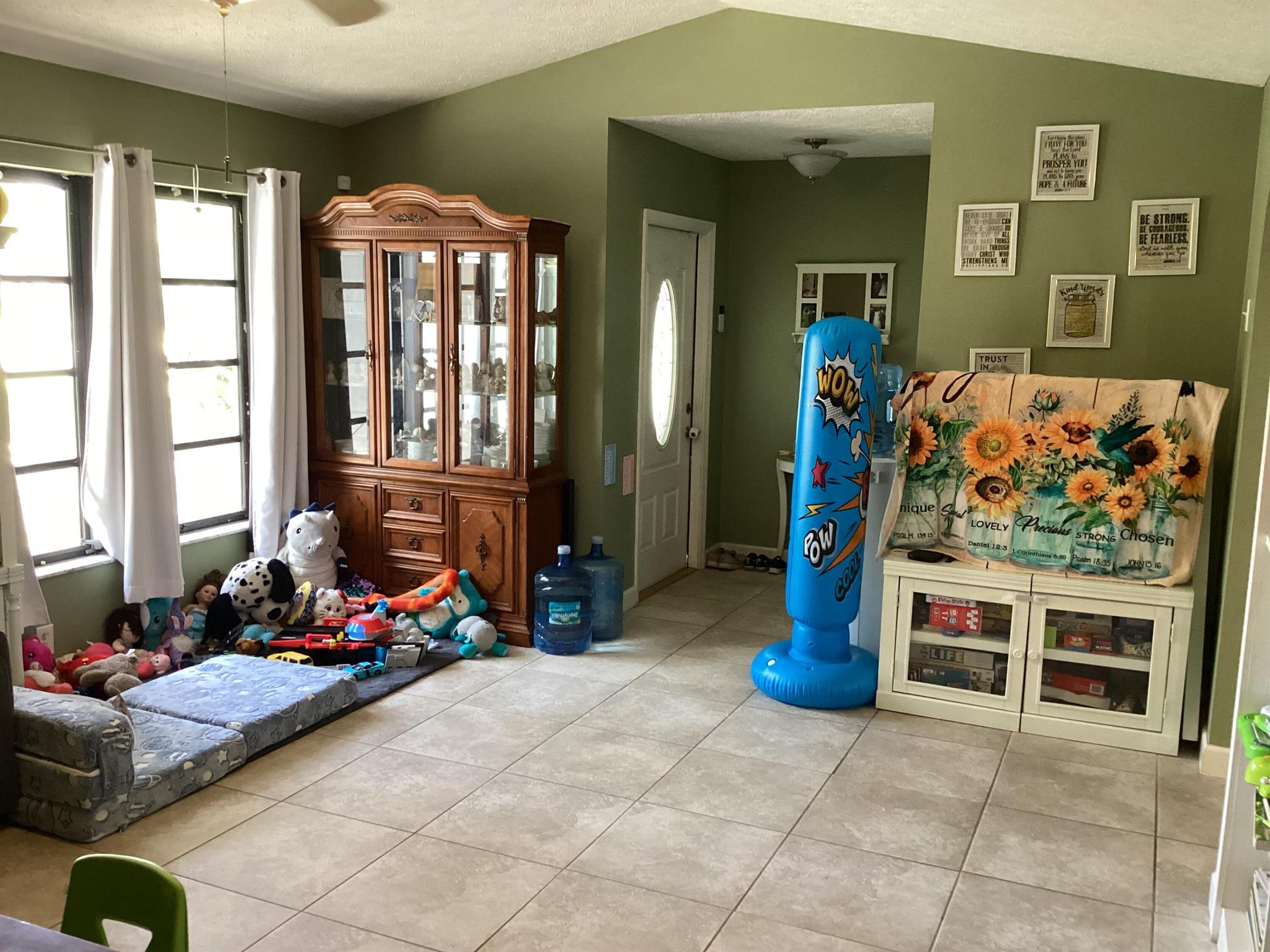 2616 Newport Drive