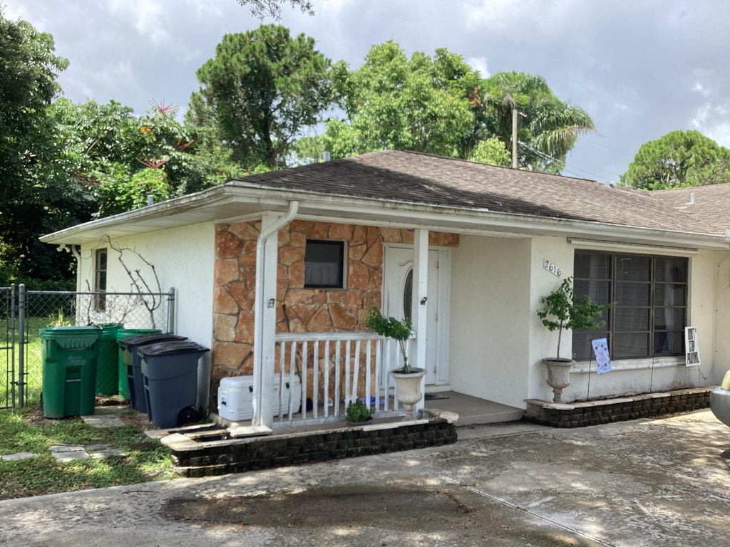 Photo of 2616 Newport Drive, Fort Pierce, FL 34982 (MLS # R11103331)