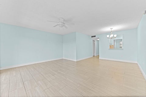 Tiny photo for 1021 Mockingbird Lane #415, Plantation, FL 33324 (MLS # B26085955)