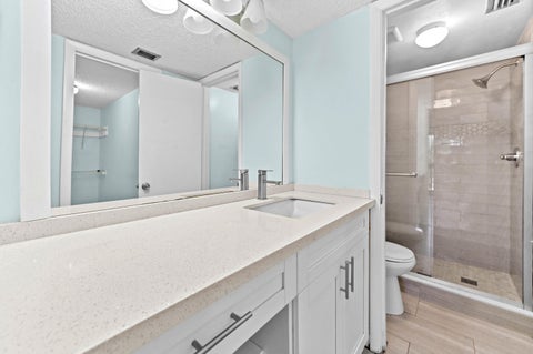 Tiny photo for 1021 Mockingbird Lane #415, Plantation, FL 33324 (MLS # B26085955)