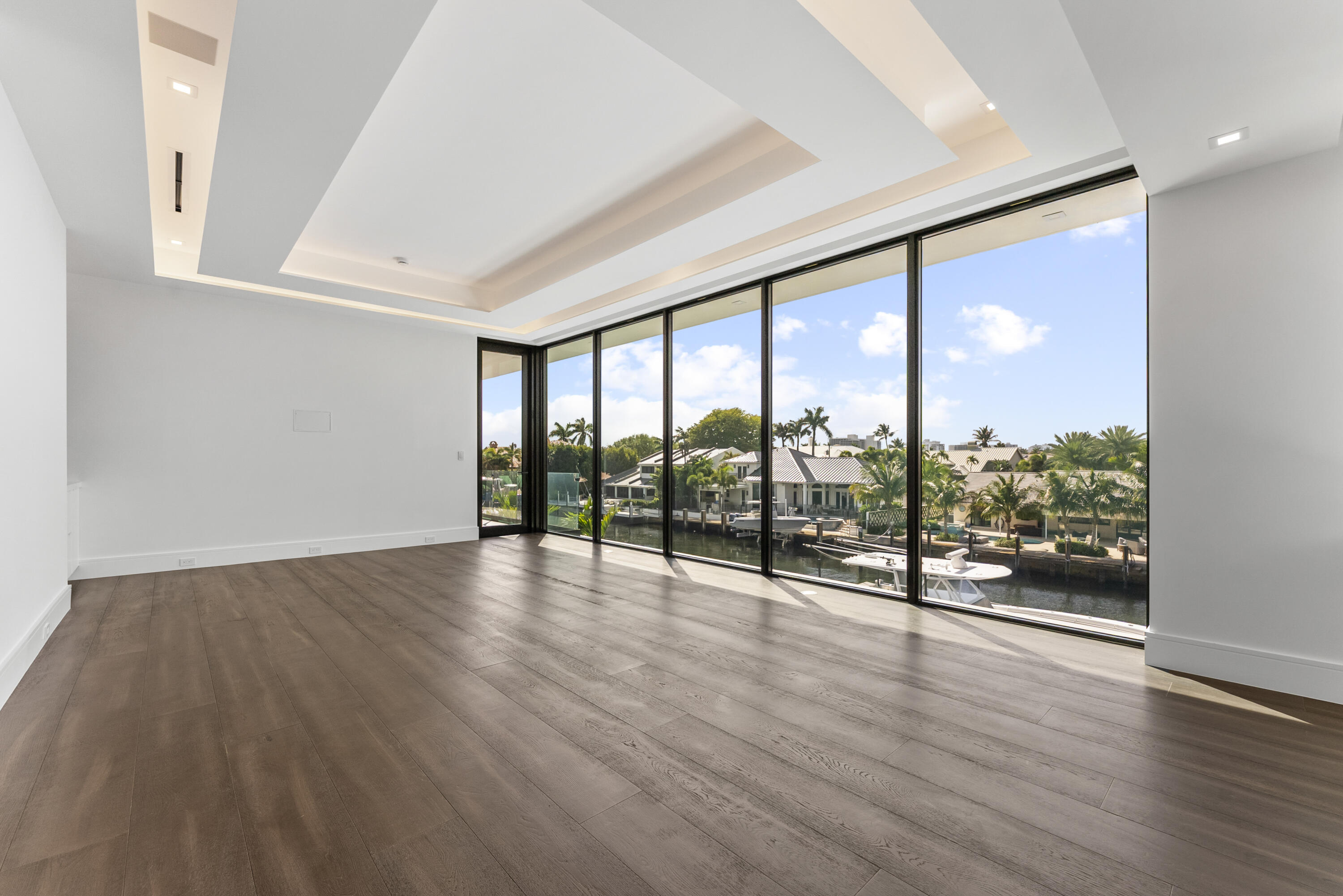 Tropic Isle - Residential