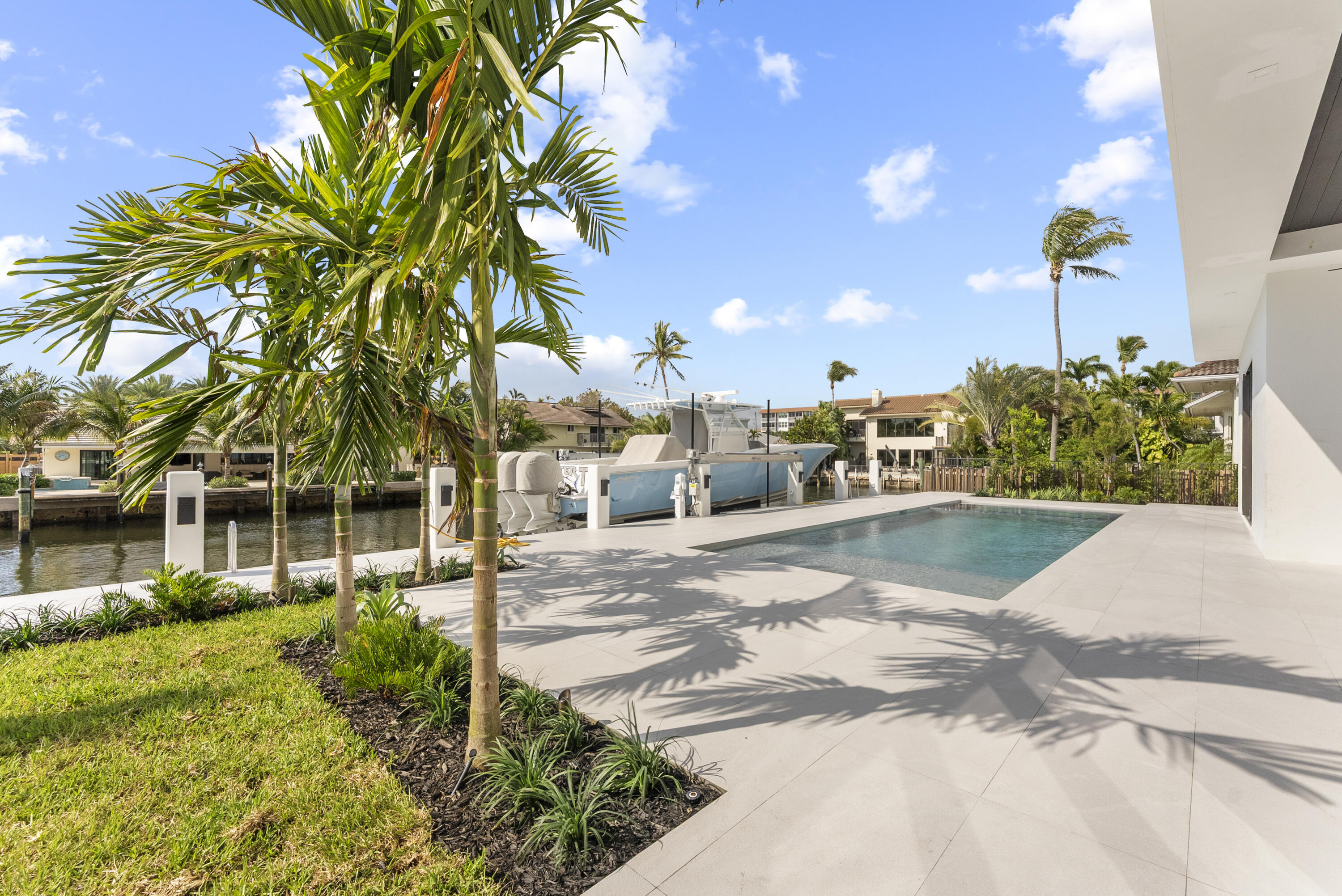 Tropic Isle - Residential