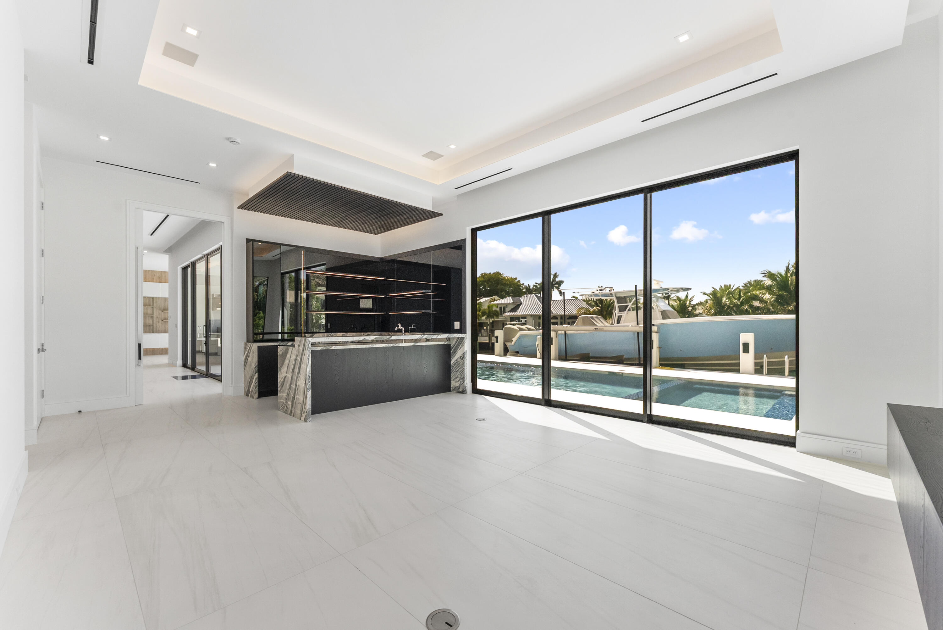 Tropic Isle - Residential