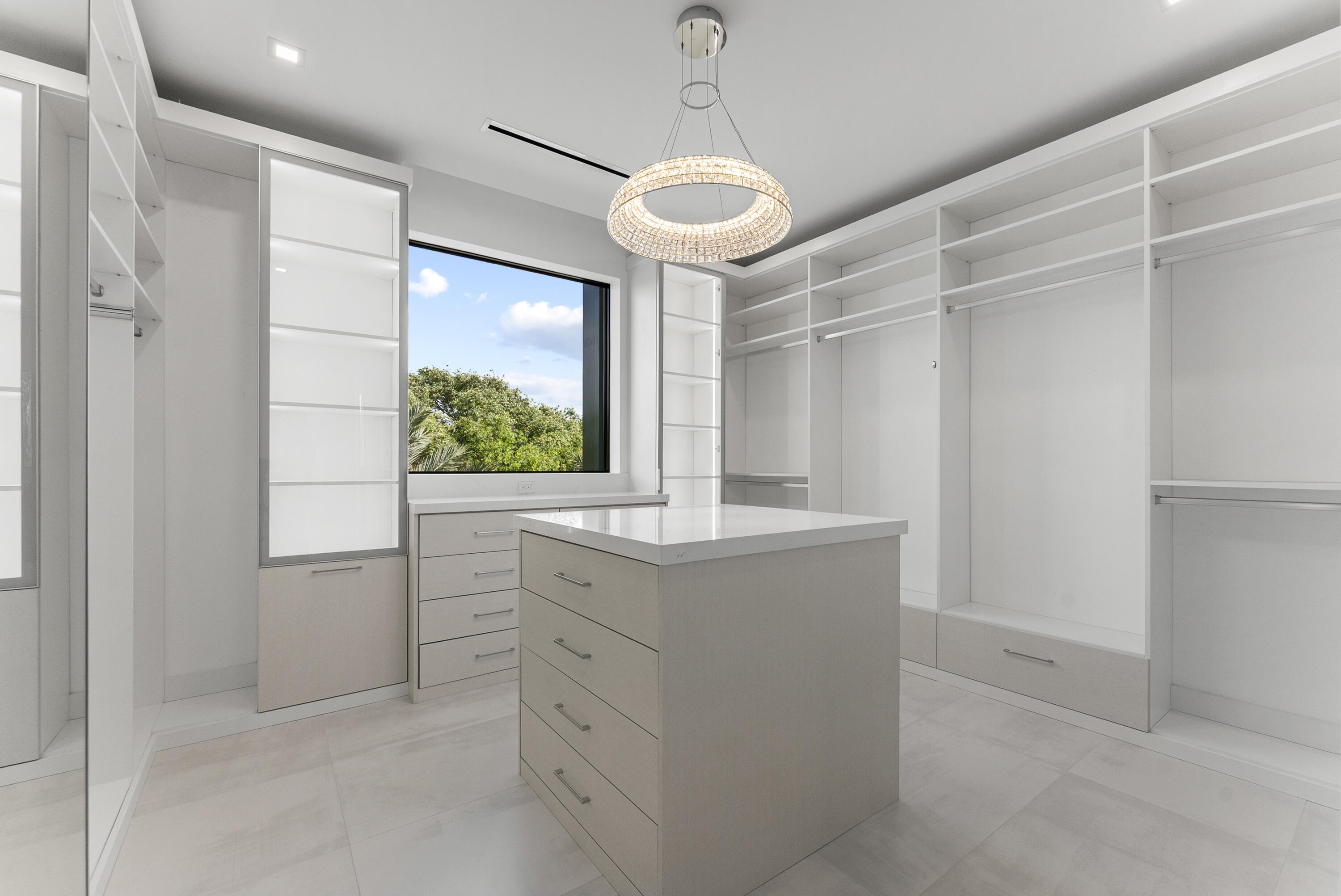 Tropic Isle - Residential