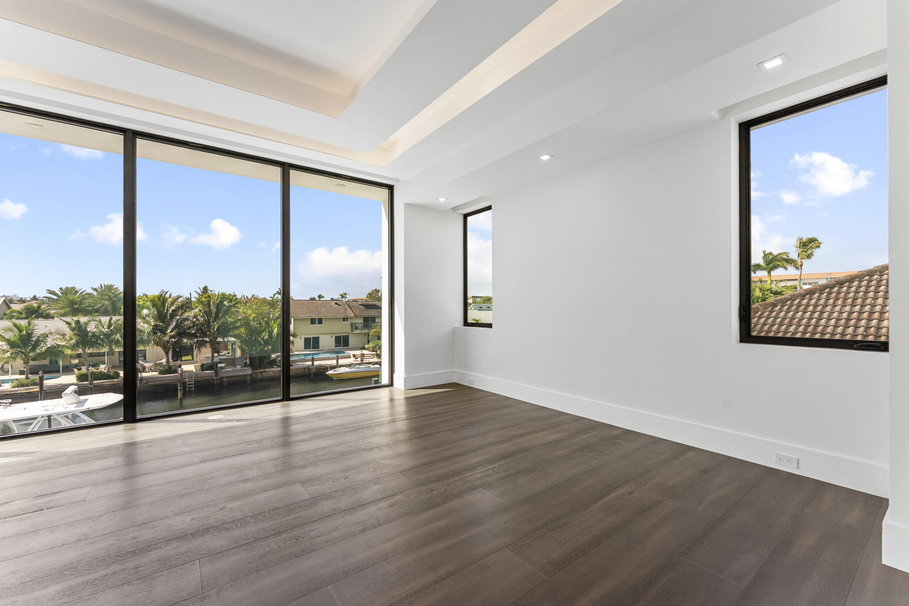 Tropic Isle - Residential