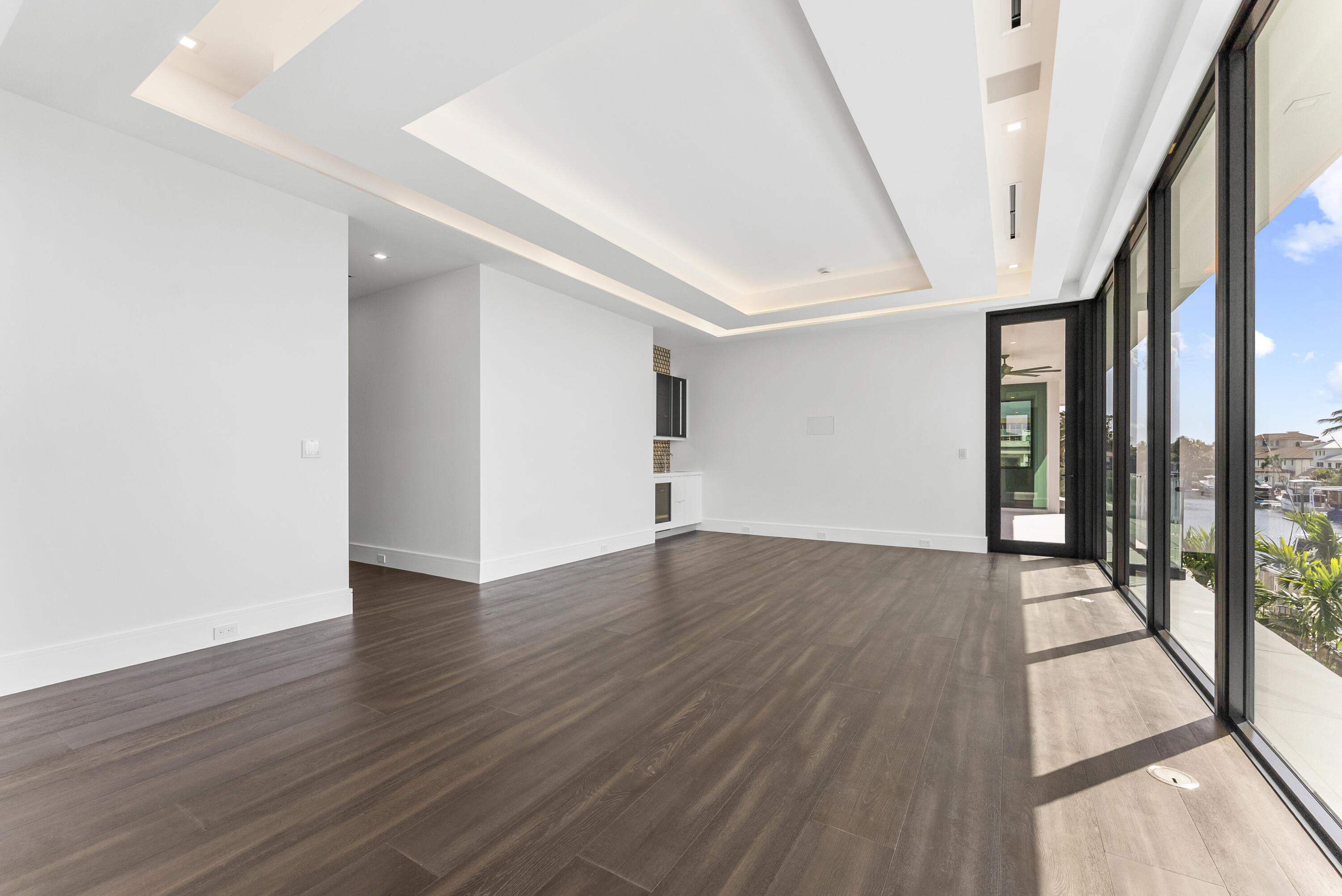 Tropic Isle - Residential