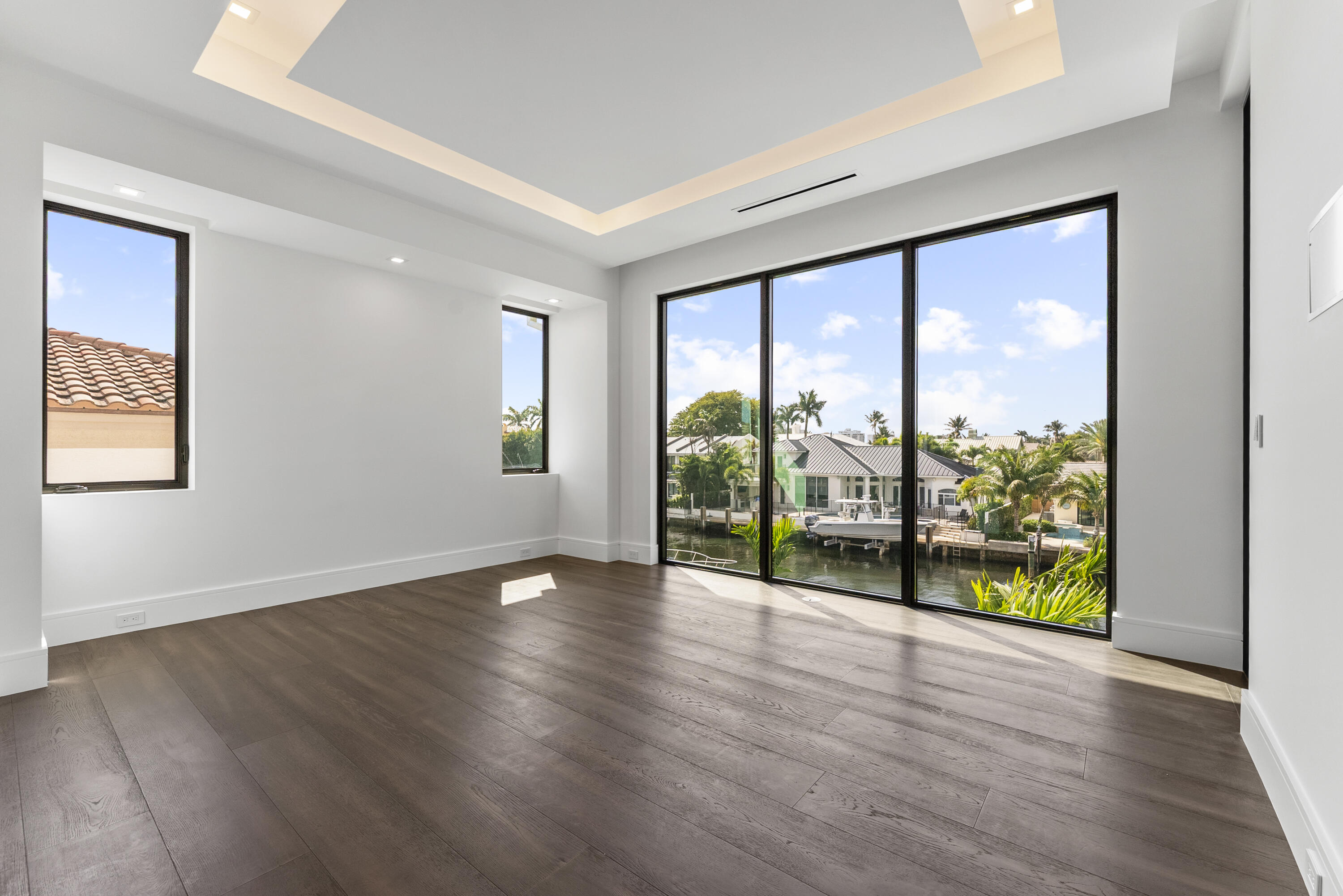 Tropic Isle - Residential