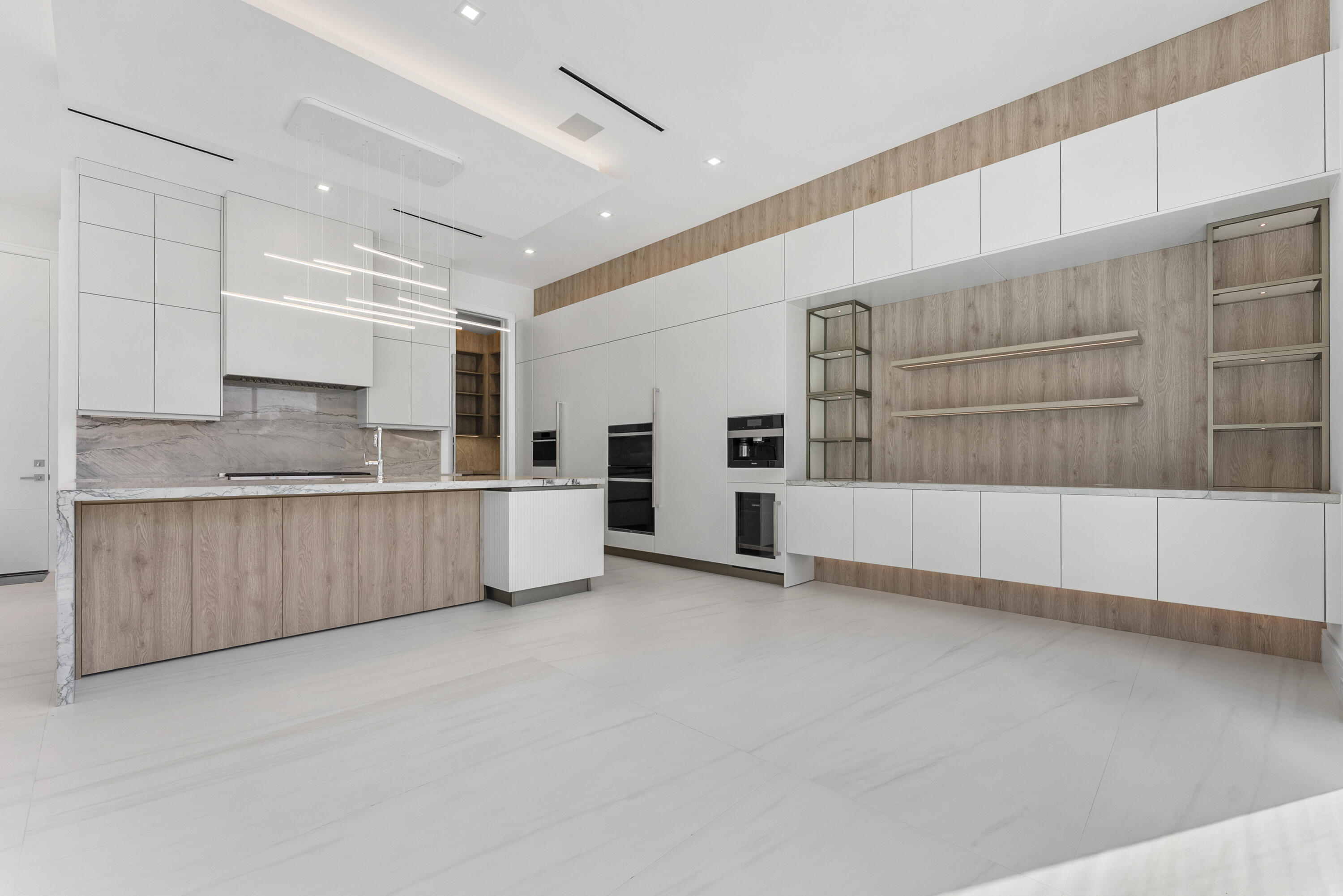 Tropic Isle - Residential