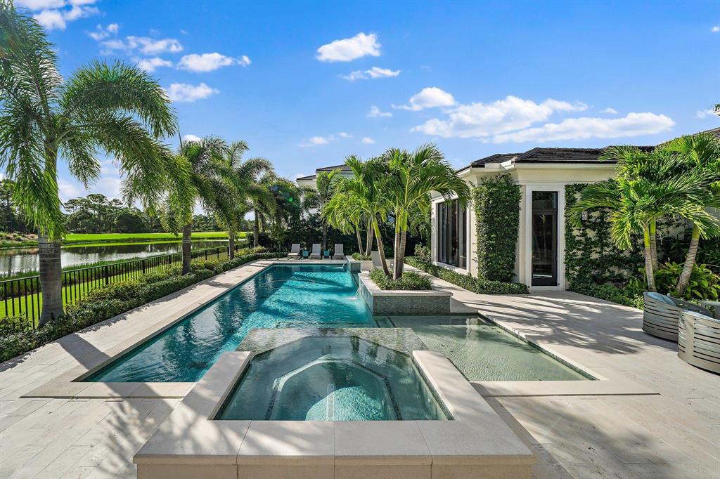 OLD PALM 4 - Residential