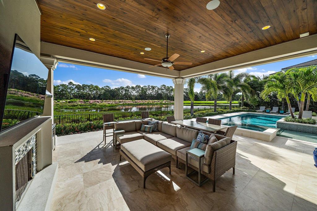 OLD PALM 4 - Residential