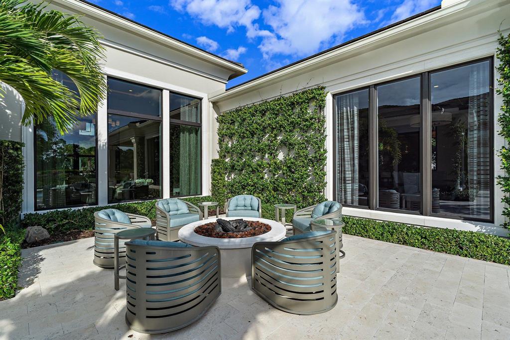 OLD PALM 4 - Residential