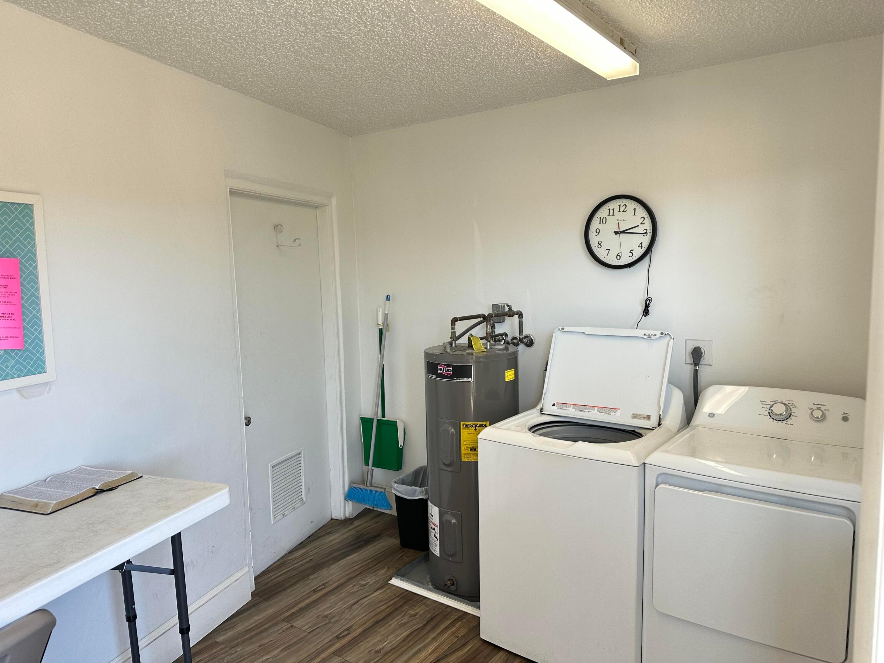 SOUTHAMPTON CONDO - Residential