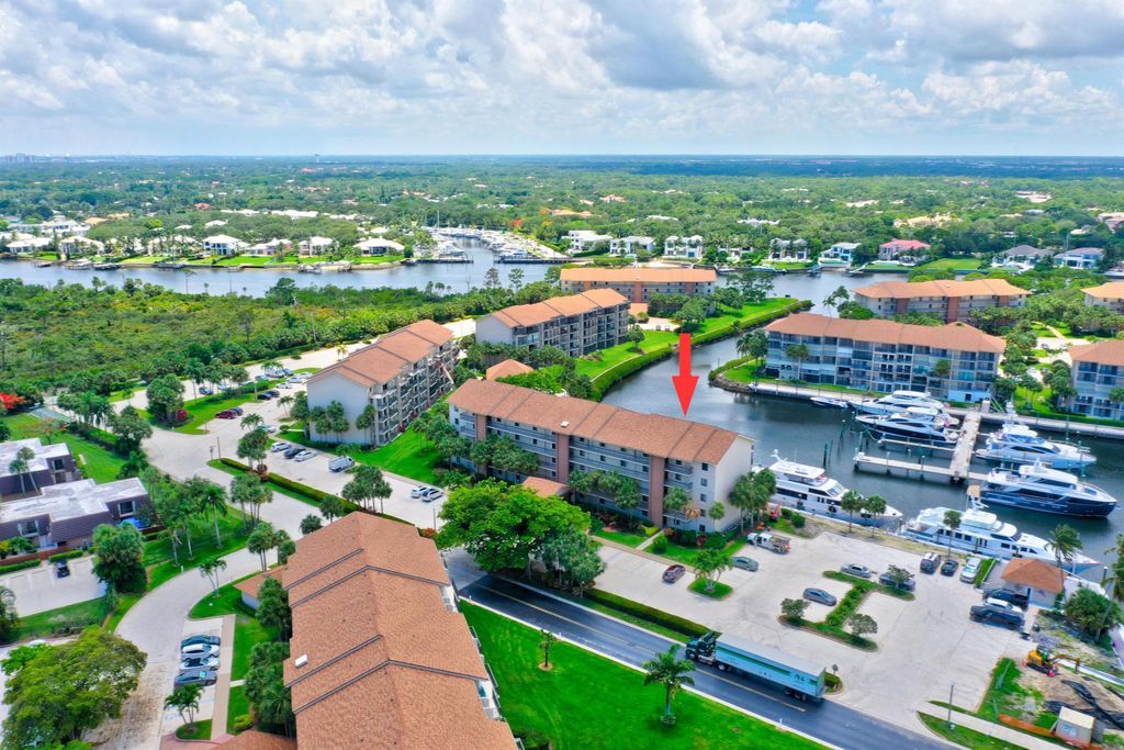 Photo of 1301 Seafarer Circle #505, Jupiter, FL 33477 (MLS # R10897078)