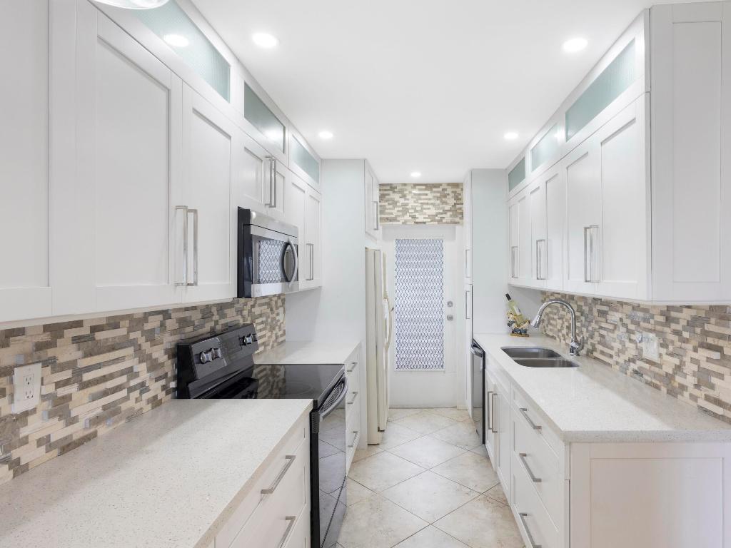 3421 Spanish Trail 329