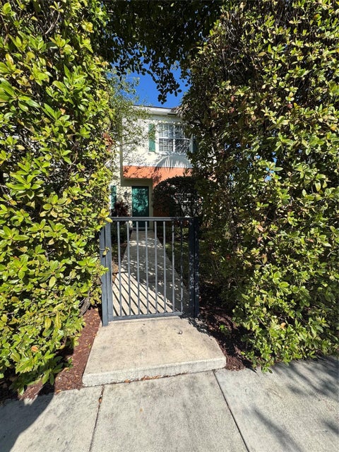 Tiny photo for 749 SW 3rd Avenue, Pompano Beach, FL 33060 (MLS # B26046991)