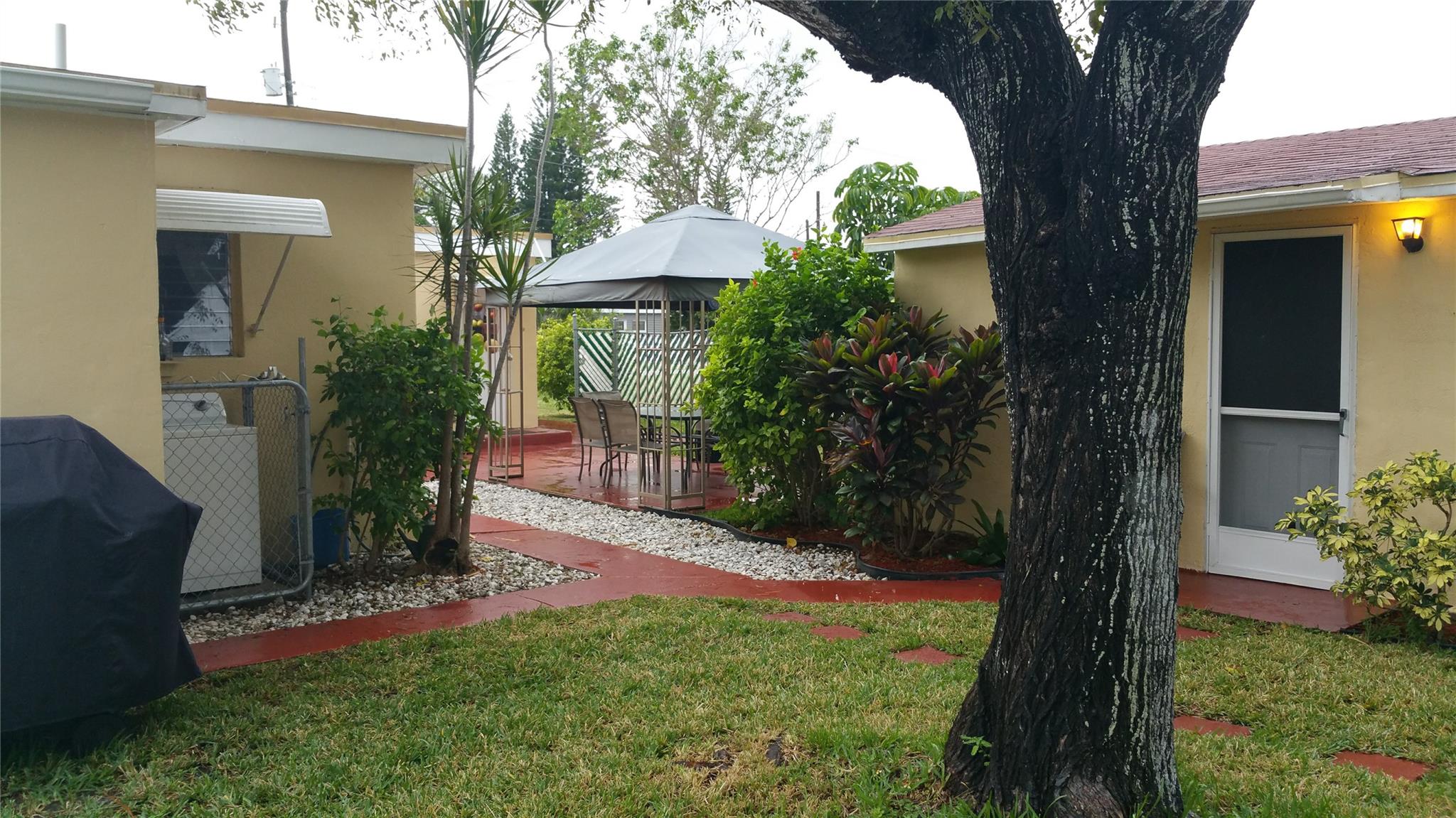 Hallandale Heights 23-19 - Residential Income