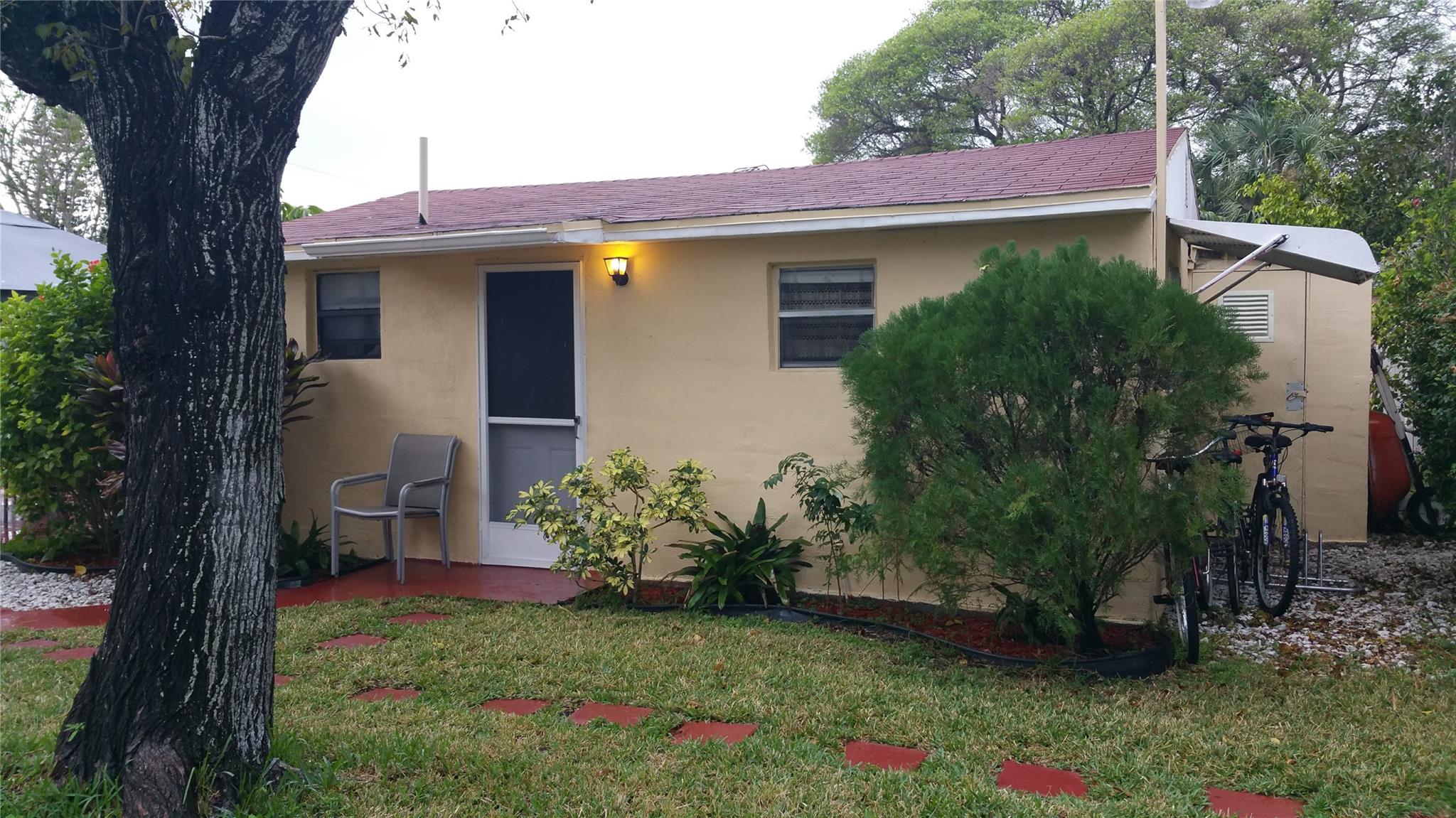 Hallandale Heights 23-19 - Residential Income