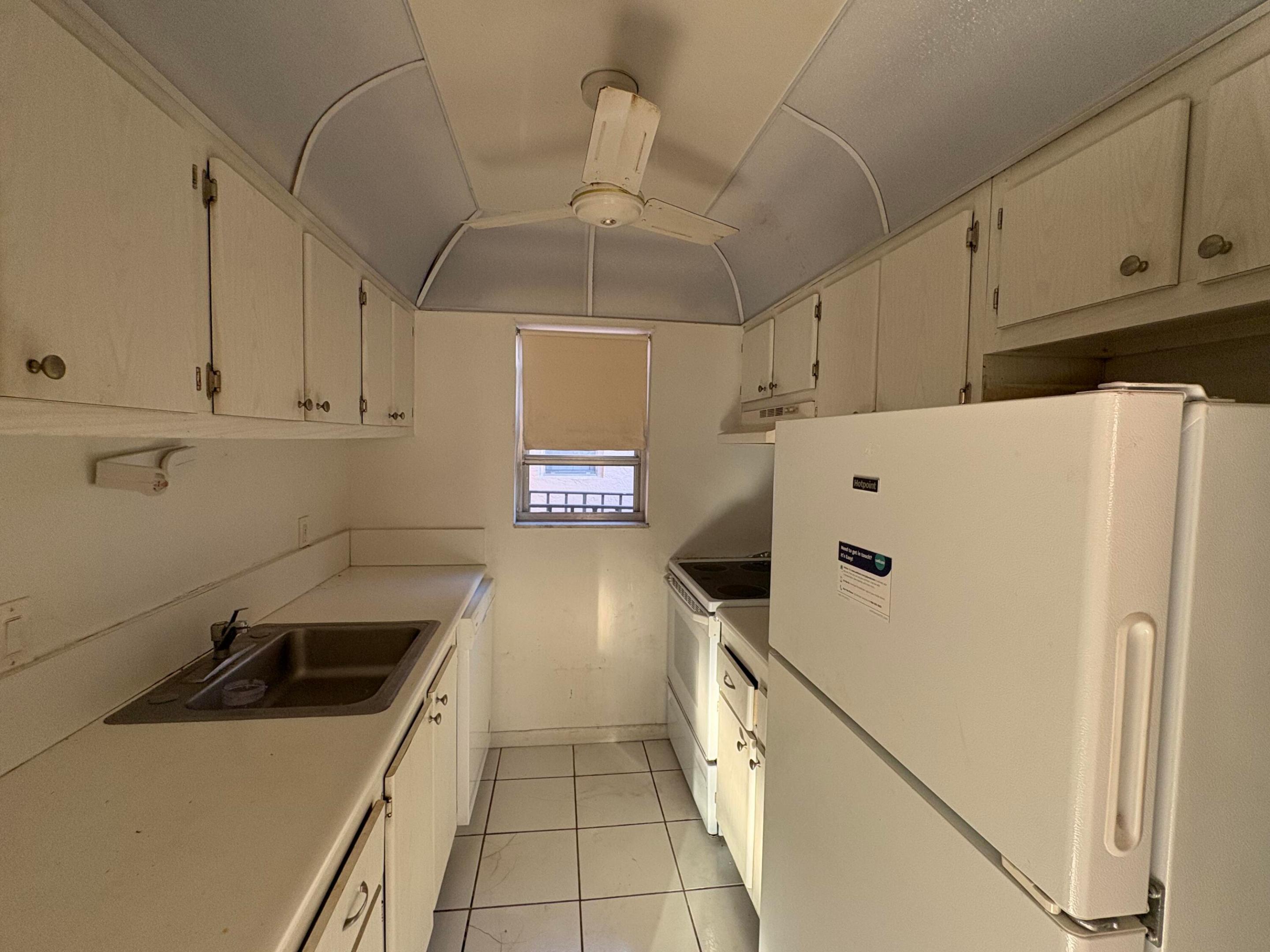 BOCA TOWNE CENTRE CONDO - Residential