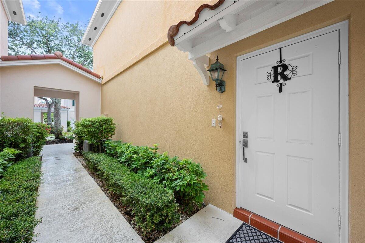 11 Live Oak Circle 11