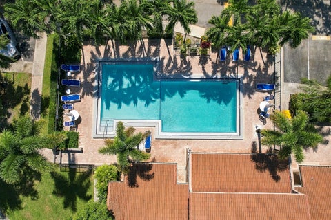 Tiny photo for 1101 SAINT ANDREWS Road #4, Hollywood, FL 33021 (MLS # B26088596)