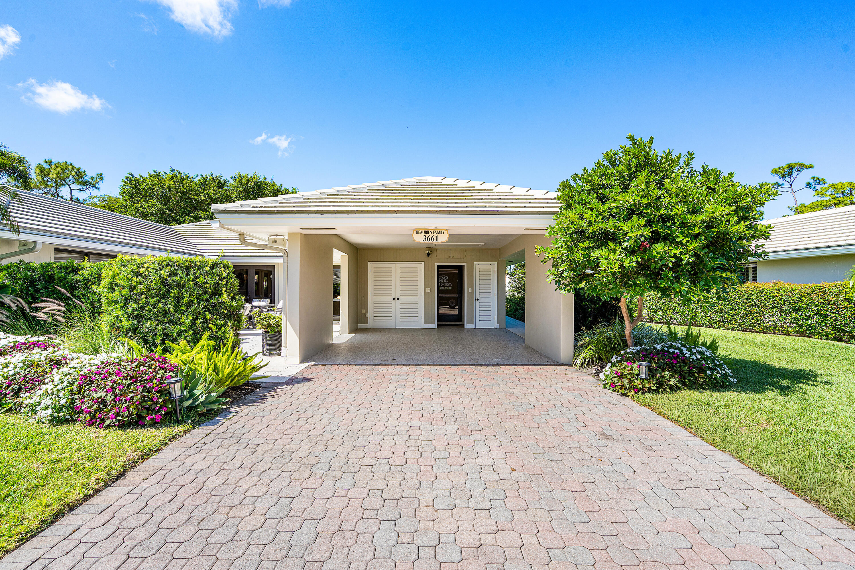 QUAIL RIDGE CONDO 14 - Residential