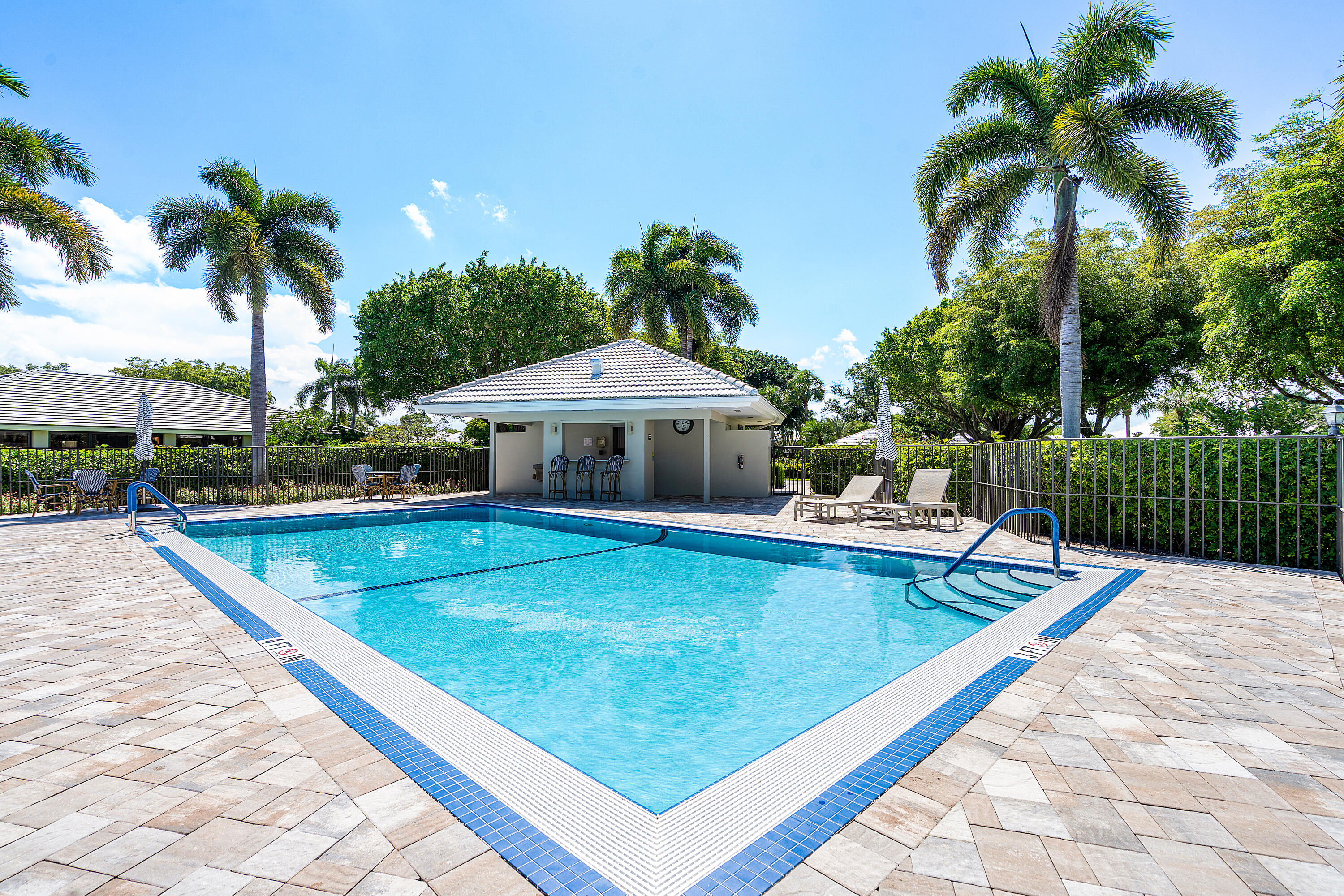 QUAIL RIDGE CONDO 14 - Residential