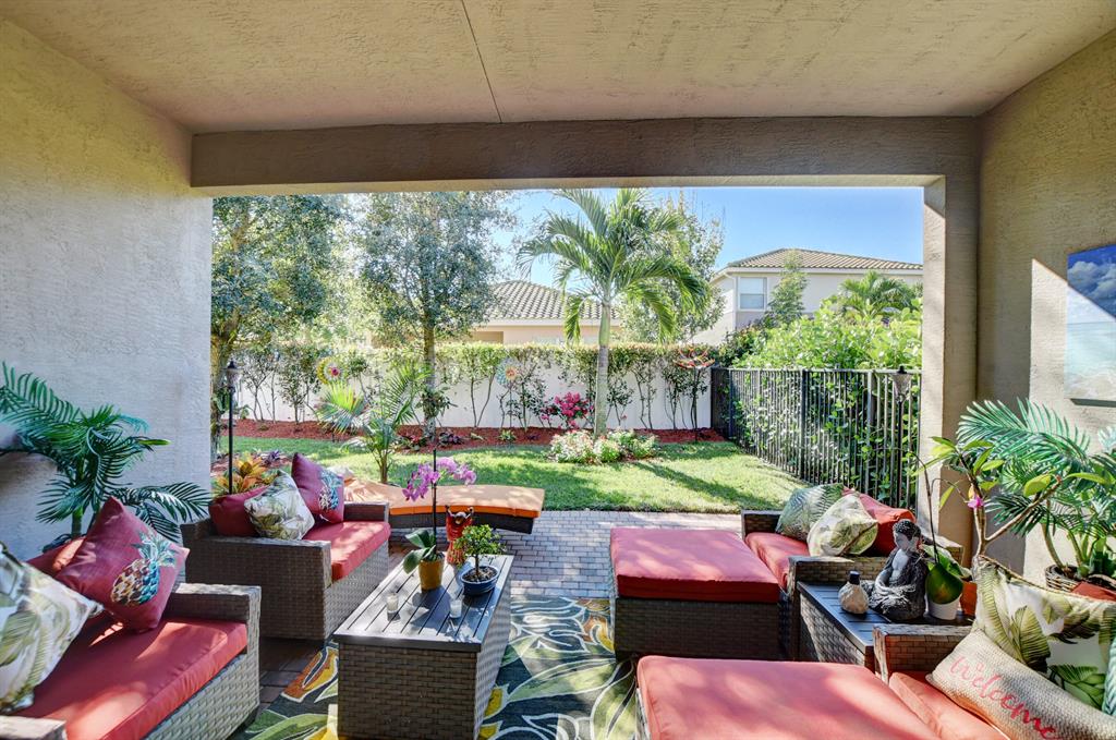 TRAILS AT CANYON 1 - Residential