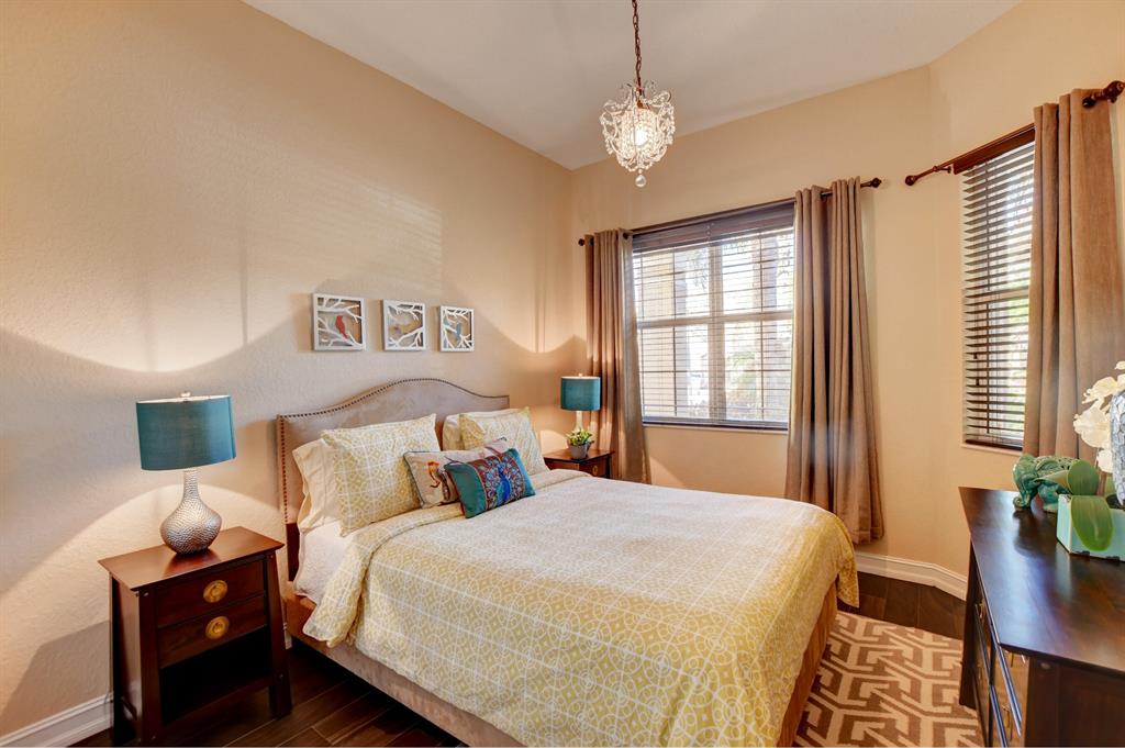 TRAILS AT CANYON 1 - Residential