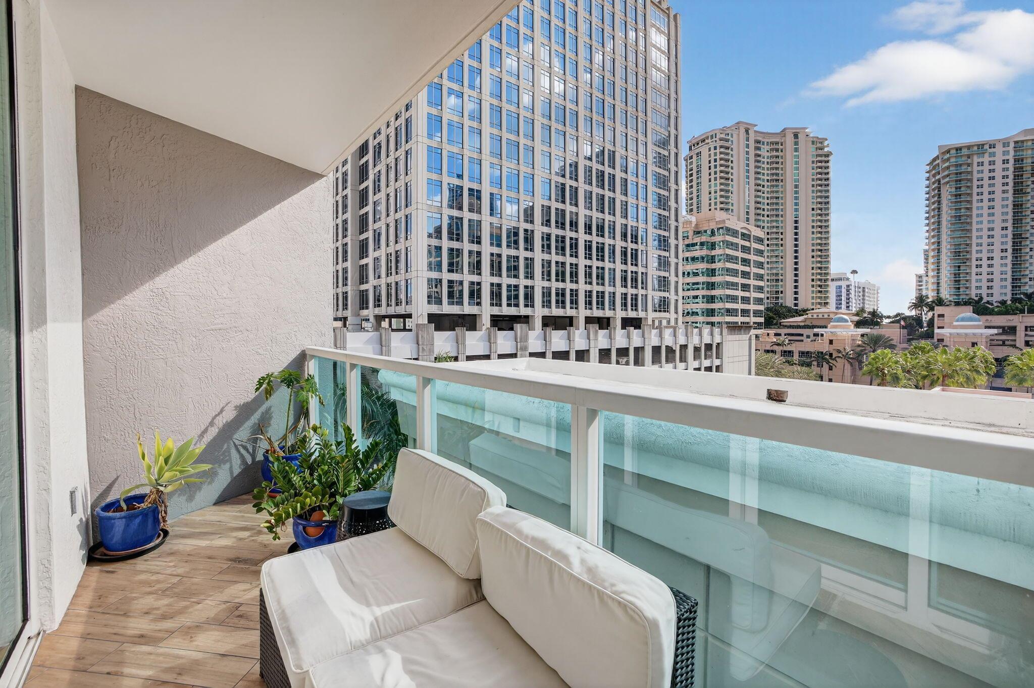 350 LAS OLAS PLACE CONDO - Residential
