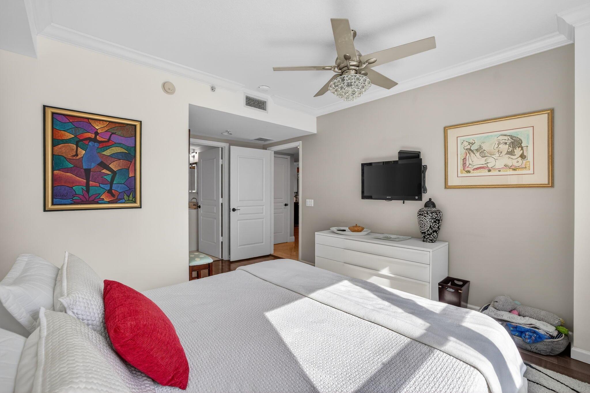 350 LAS OLAS PLACE CONDO - Residential