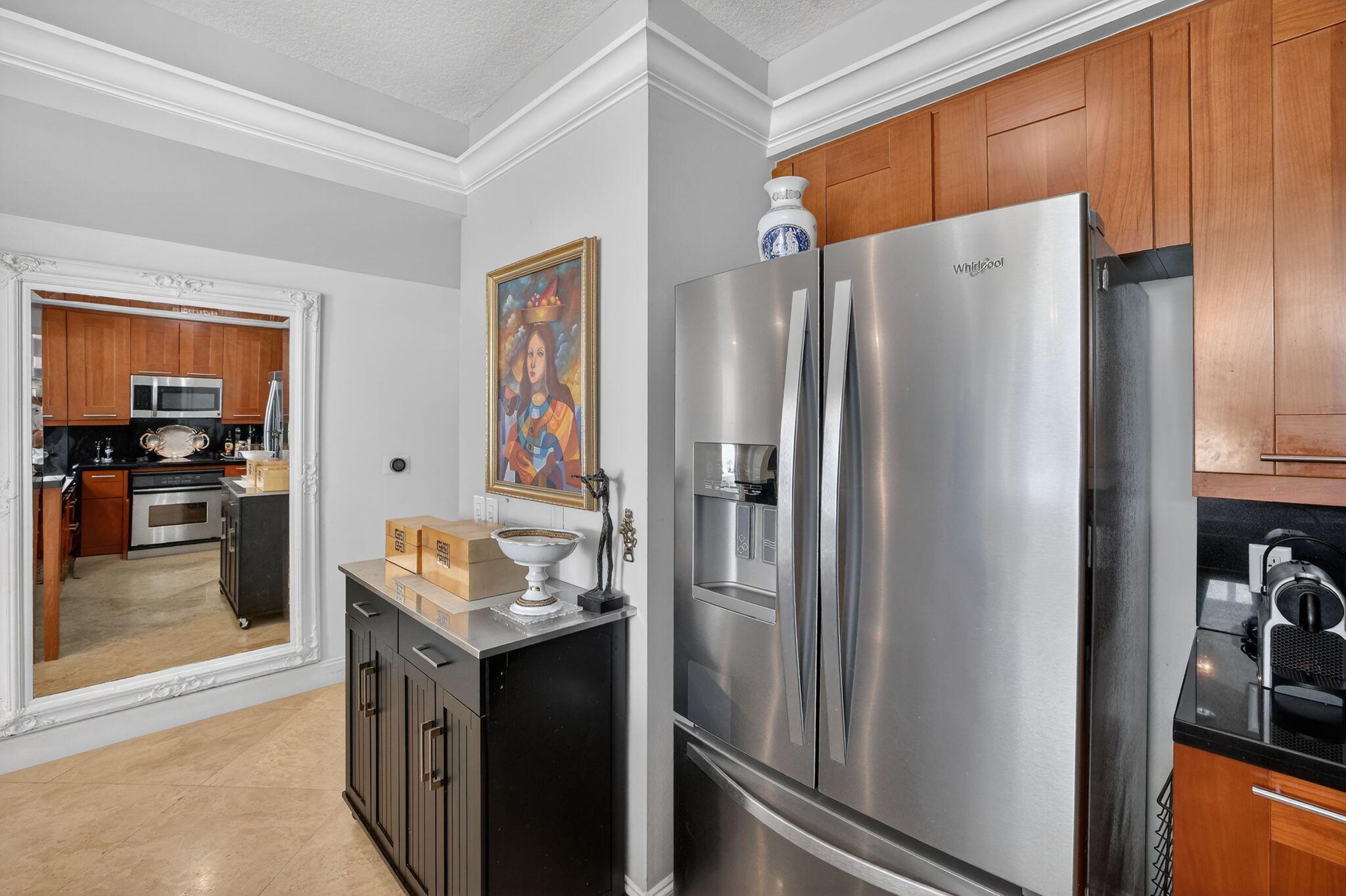 350 LAS OLAS PLACE CONDO - Residential