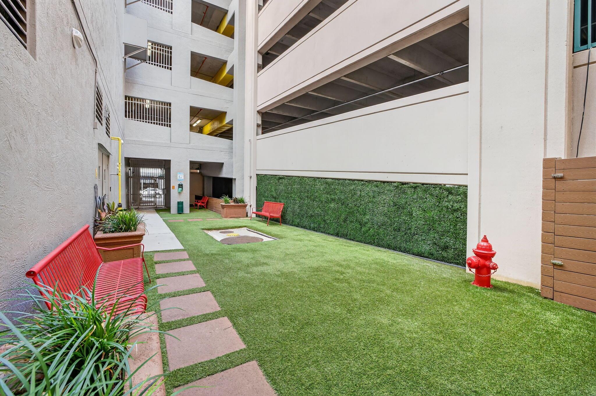 350 LAS OLAS PLACE CONDO - Residential