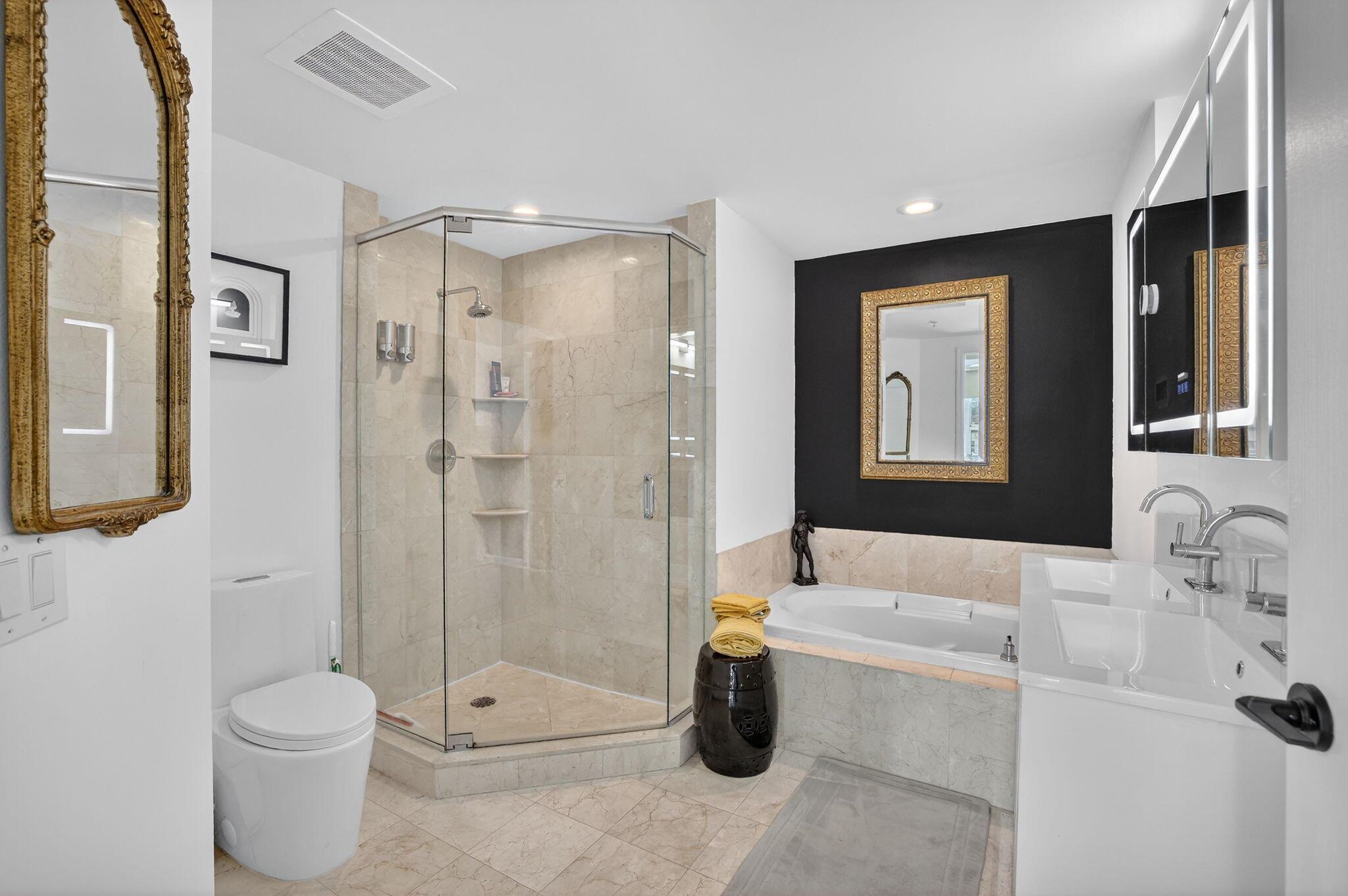 350 LAS OLAS PLACE CONDO - Residential