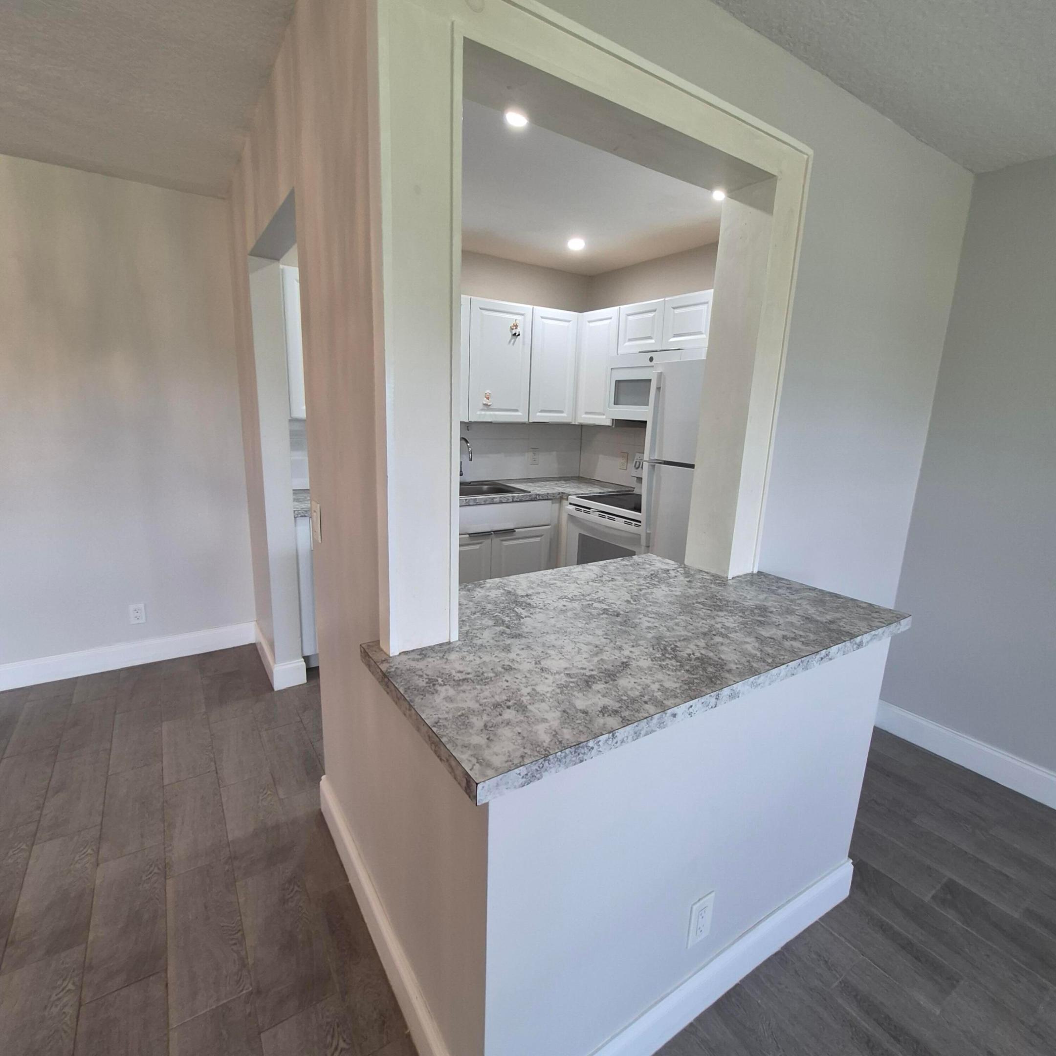 HASTINGS CONDOS - Residential Lease