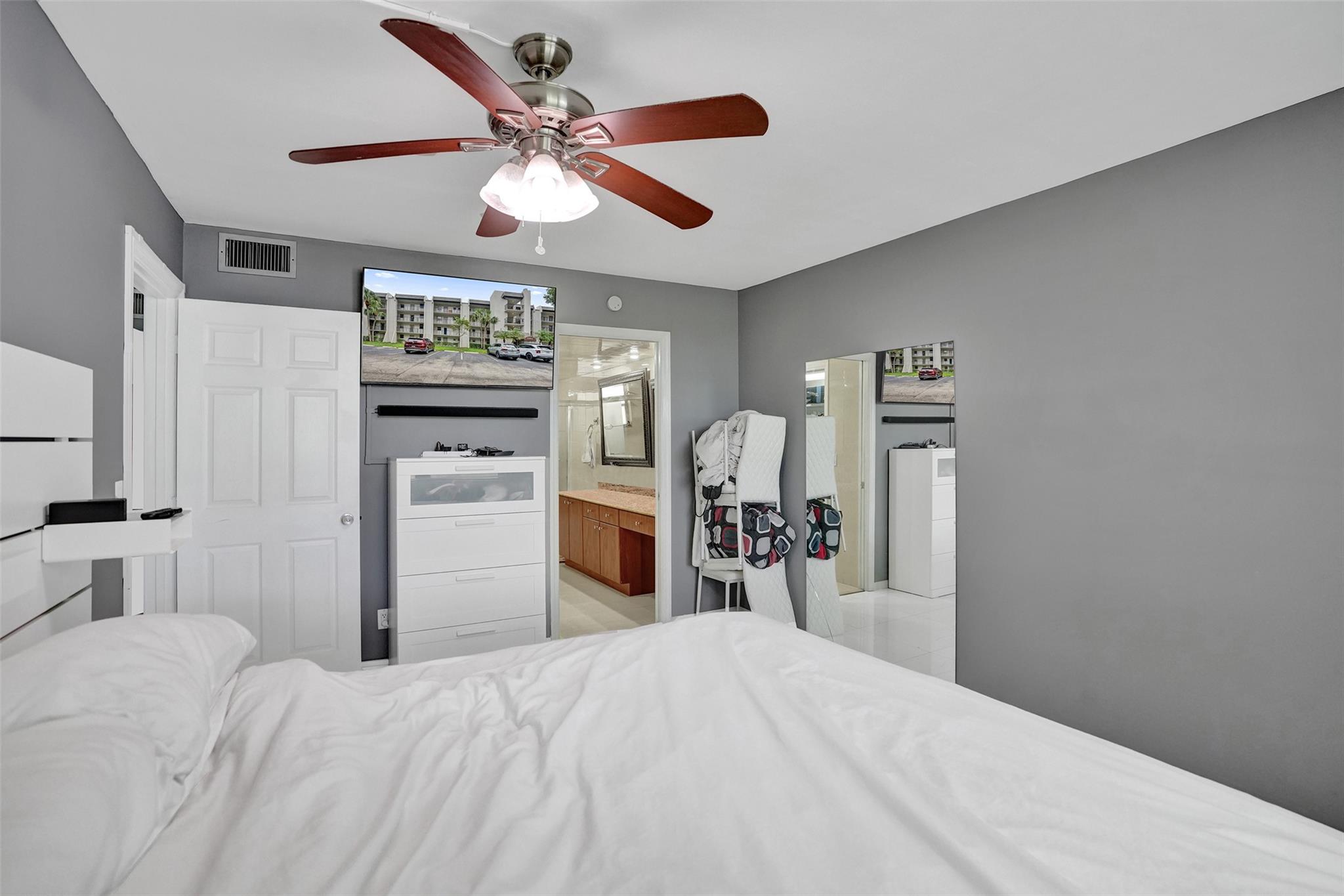 LAGOON PLACE - Residential