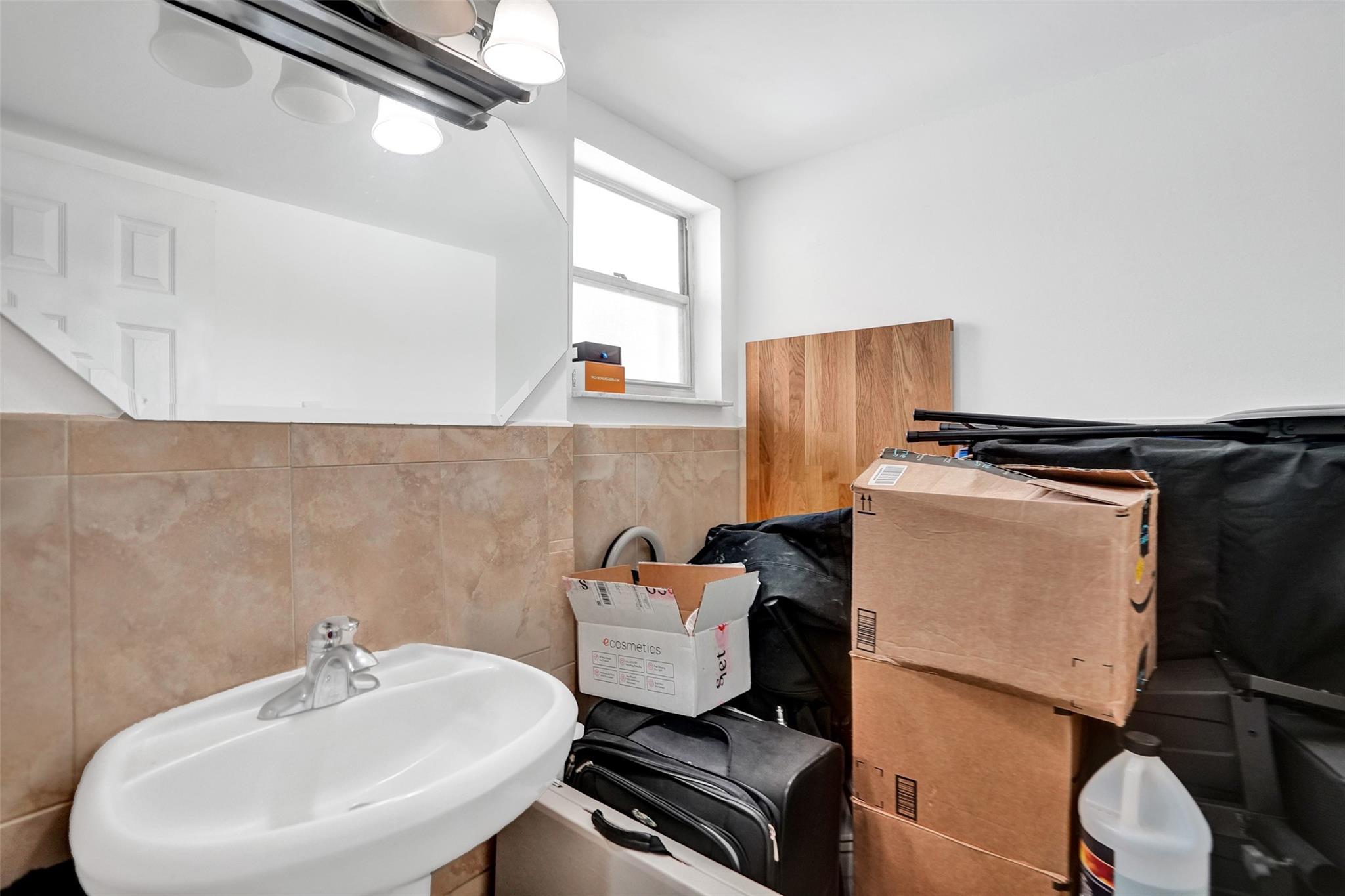 LAGOON PLACE - Residential