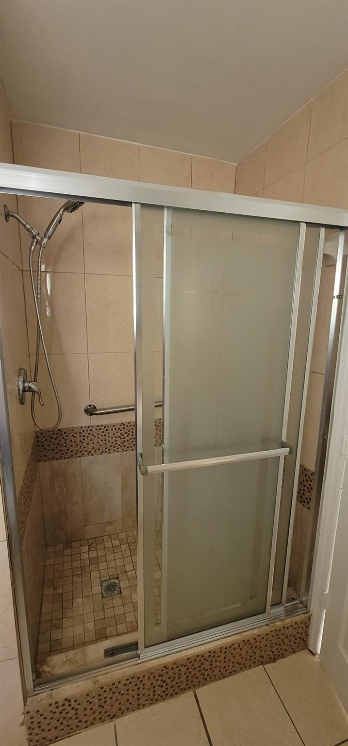 East Plantation First Sec - Residential Lease