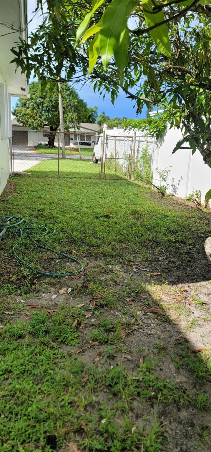 East Plantation First Sec - Residential Lease