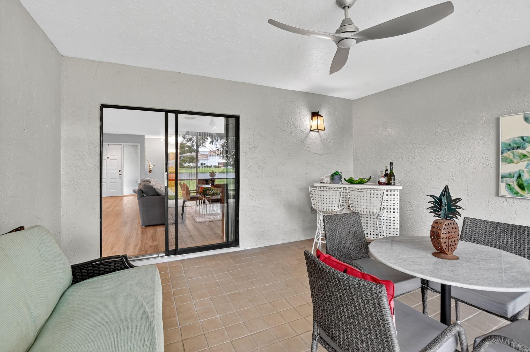 THE TOWNEHOMES - Residential