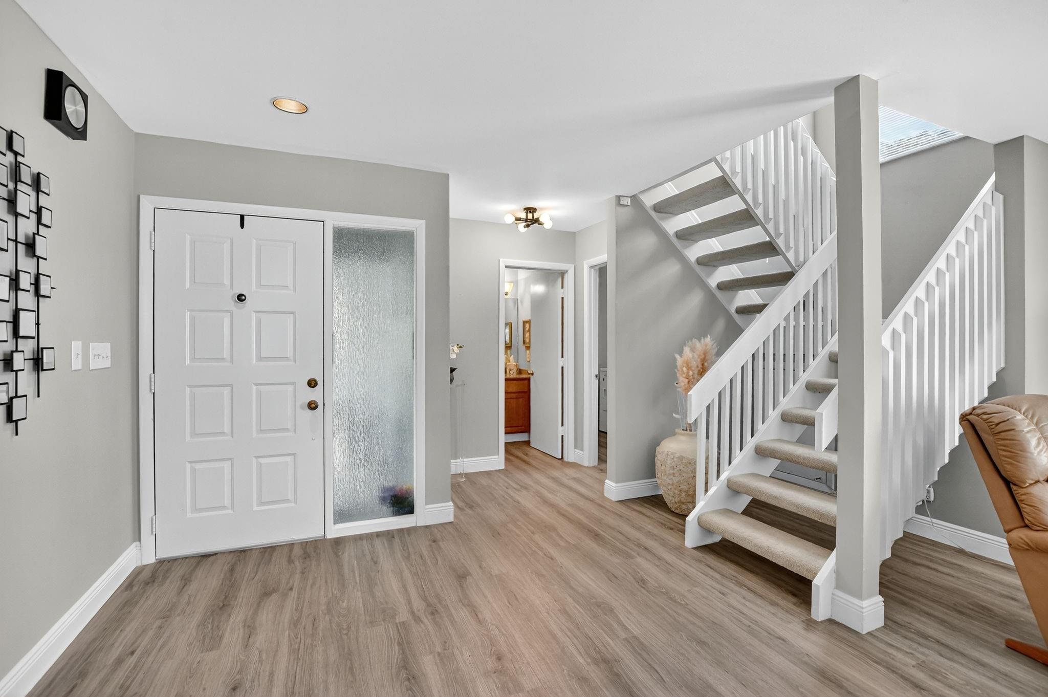 THE TOWNEHOMES - Residential