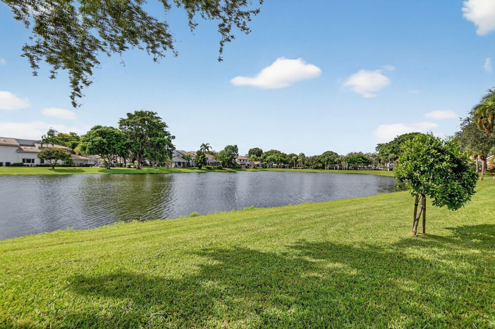 THE TOWNEHOMES - Residential