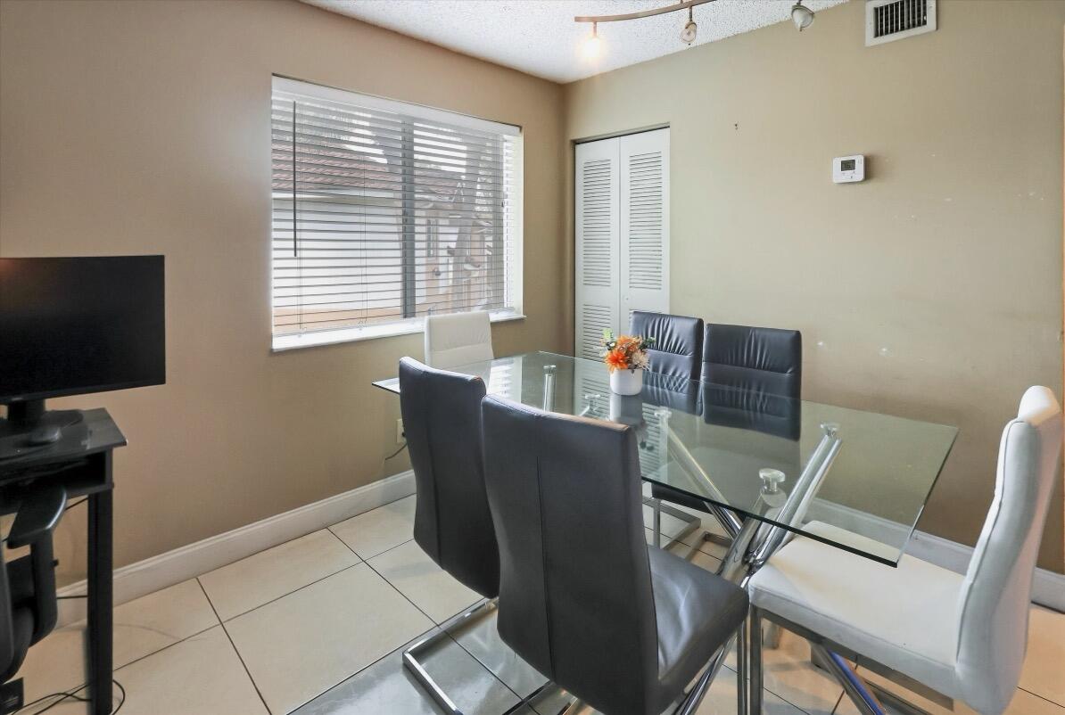 COLONNADES CONDO - Residential