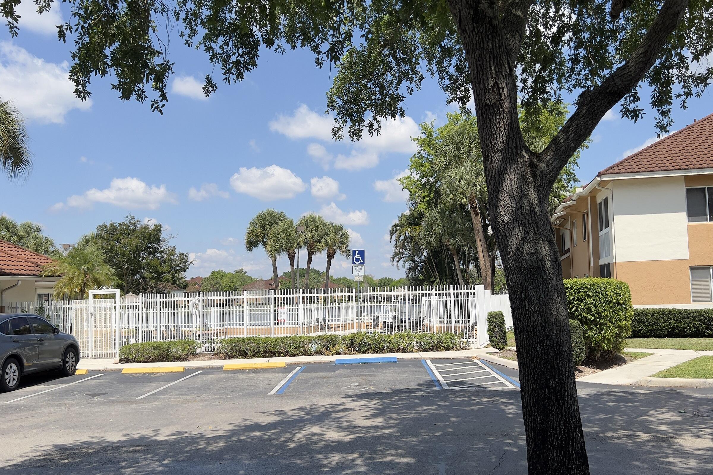 COLONNADES CONDO - Residential