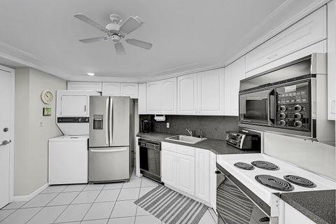 Tiny photo for 701 E Camino Real Real #4b, Boca Raton, FL 33432 (MLS # B26022617)