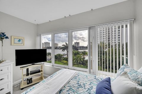 Tiny photo for 701 E Camino Real Real #4b, Boca Raton, FL 33432 (MLS # B26022617)