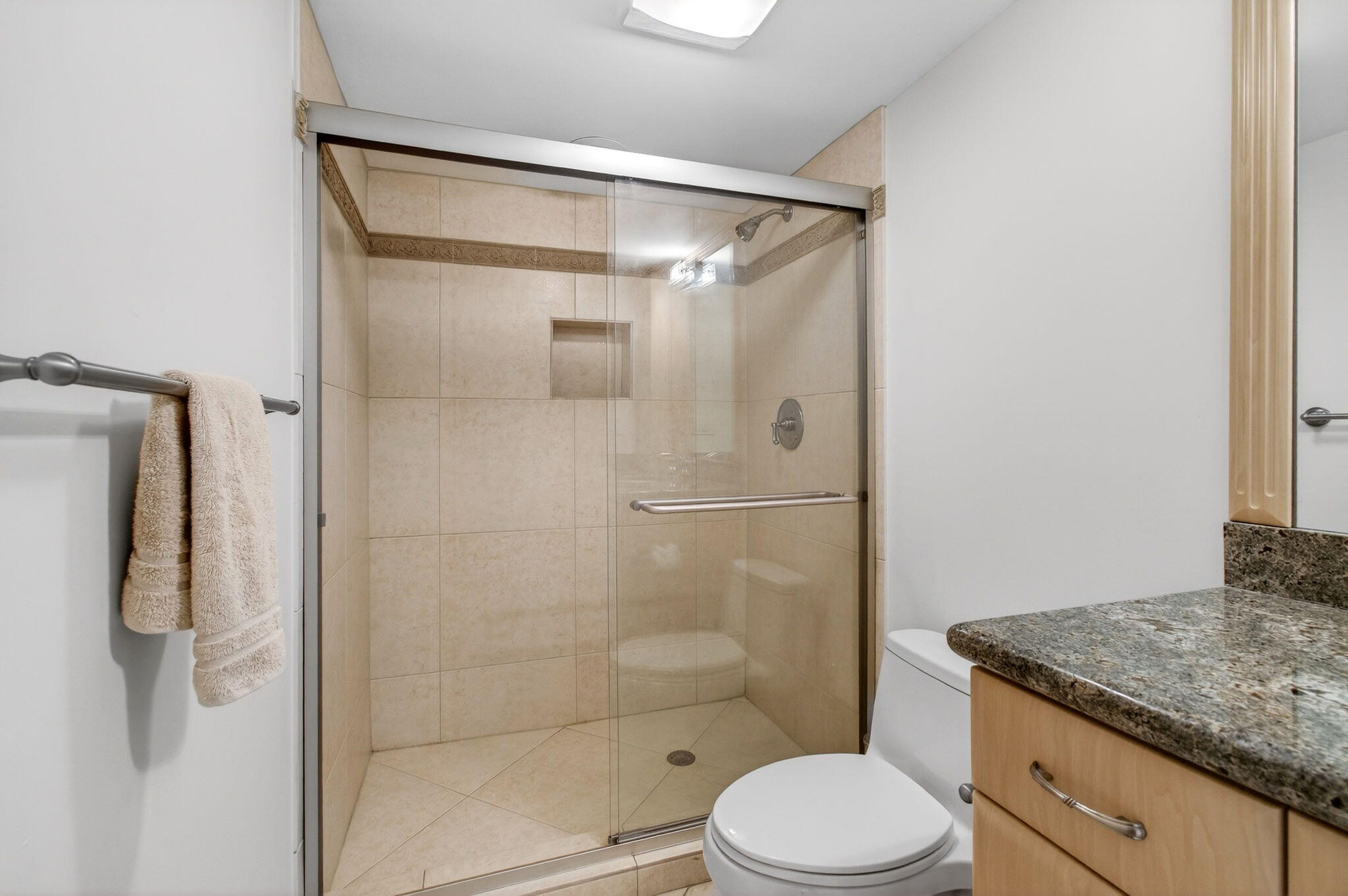 BRAEMAR ISLE CONDO - Residential